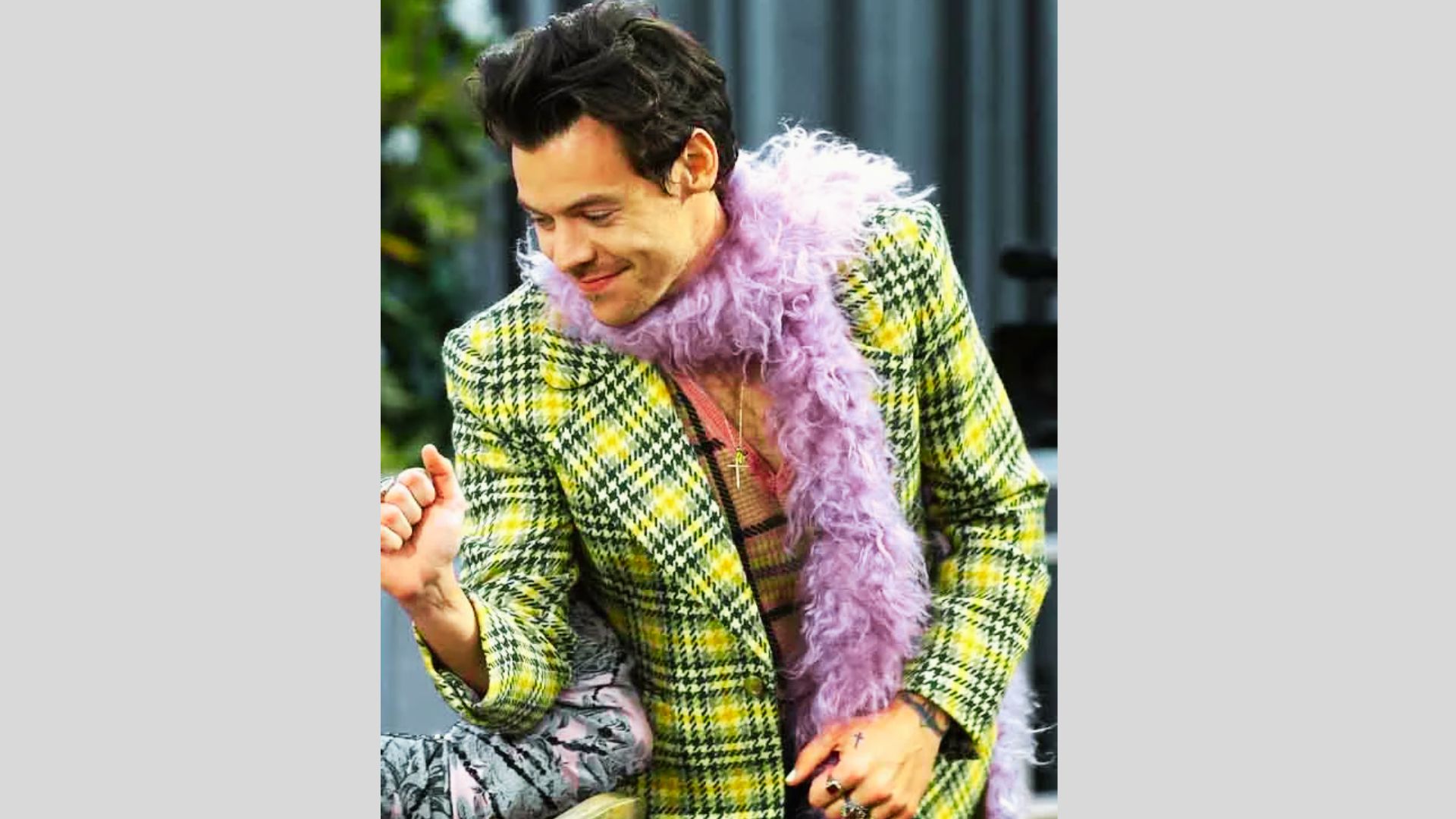 The Yellow Checkered Suit on SNL
