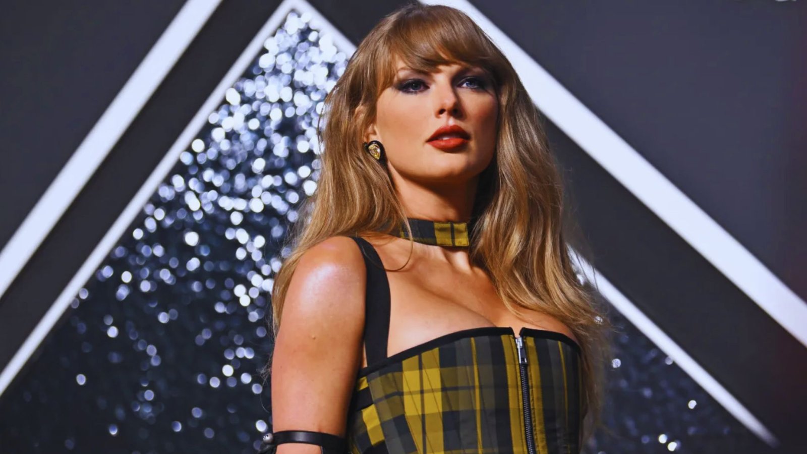 Key Fashion Staples in Taylor Swift's Wardrobe