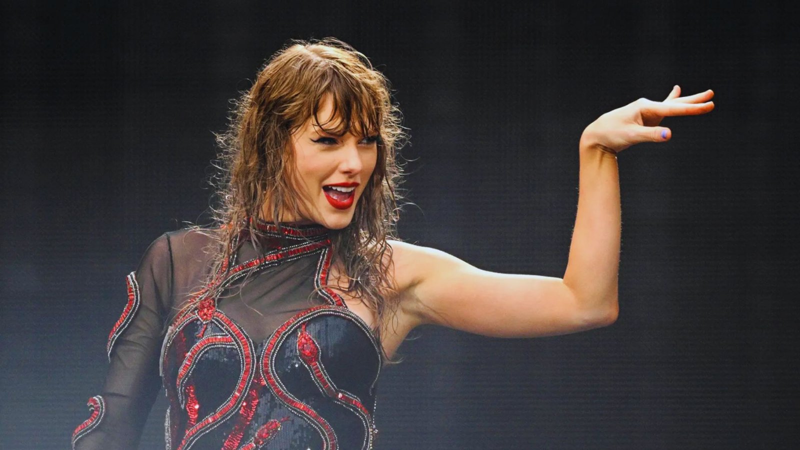 Why Reputation Era Outfits Are Easy to Recreate