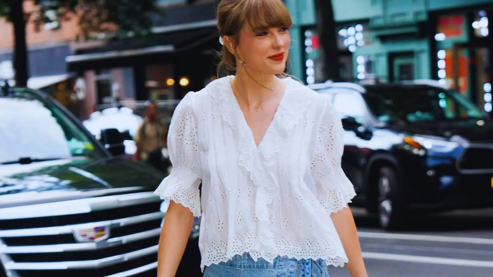How to Dress Like Taylor Swift