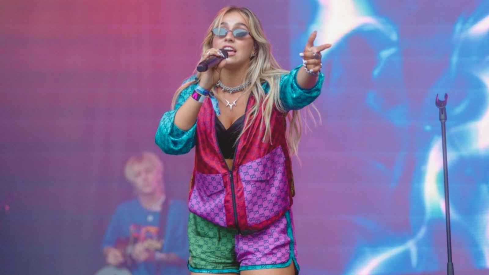 Understanding Tate McRae's Concert Style