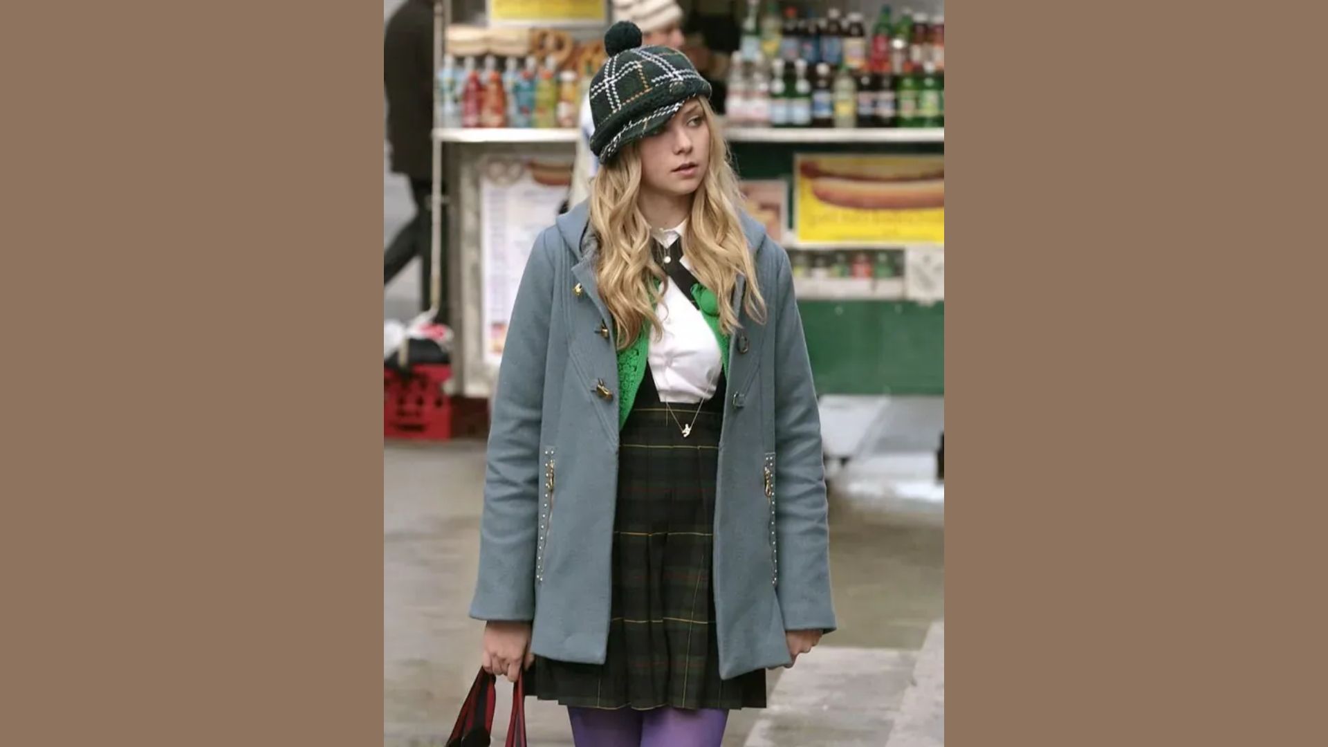 Oversized Gray Coat With Statement Tights
