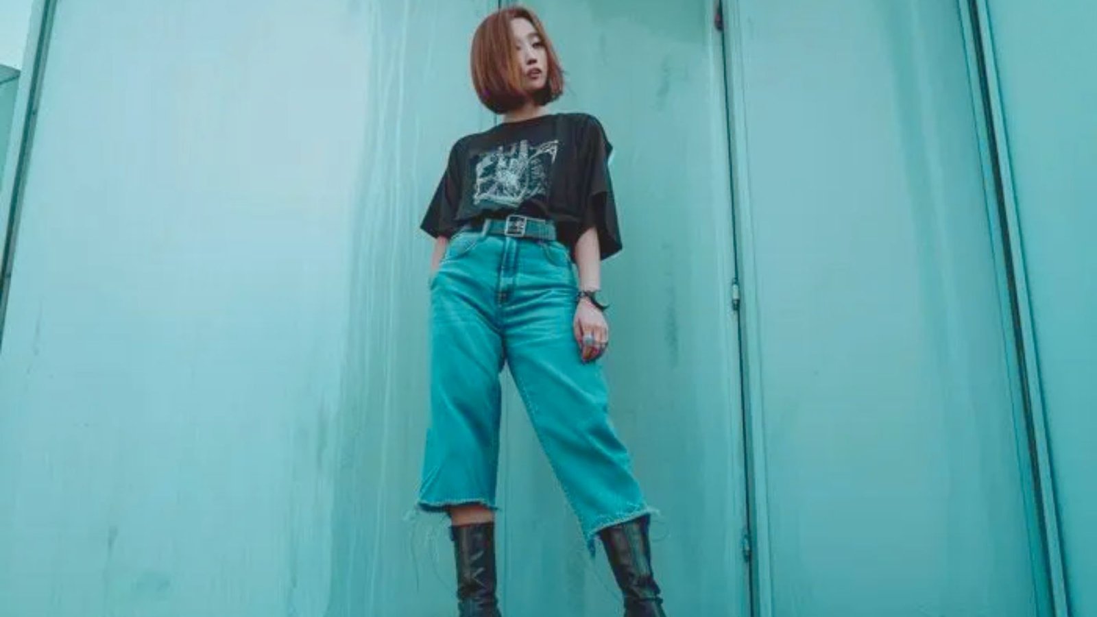 High-Waisted Bottoms Are a Must