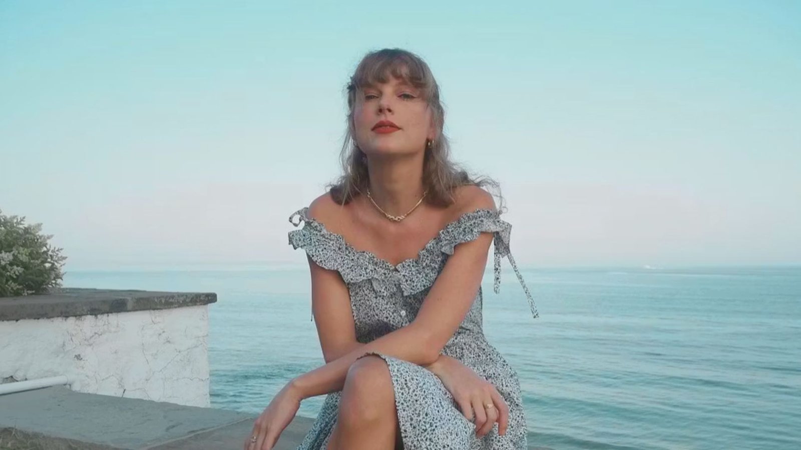 Romantic Lace Details