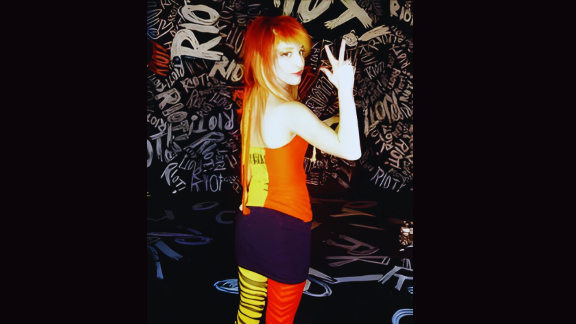 Hayley Williams Outfits 2000s