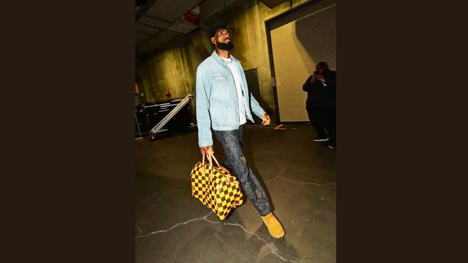 LeBron James Oversized Streetwear Fit