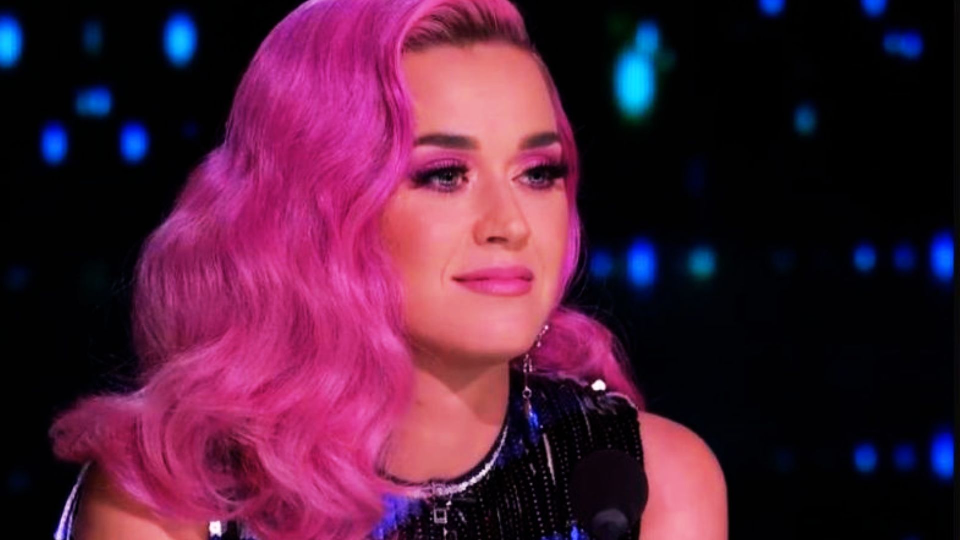 image of Katy in 76-wig hair.