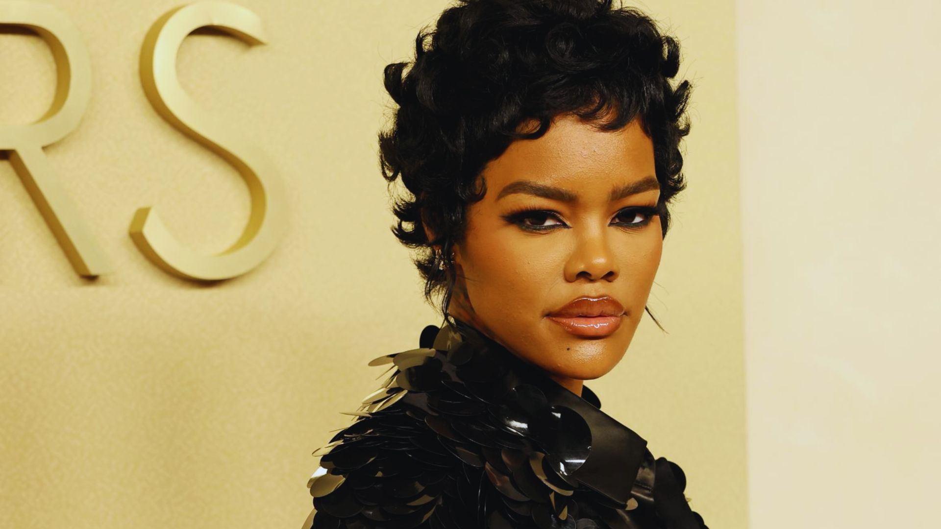 image of Teyana Taylor and her hairstyle at an event.