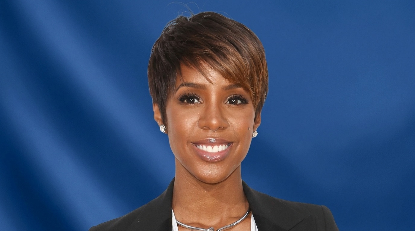 picture of Kelly Rowland's Iconic Pixie Cut.