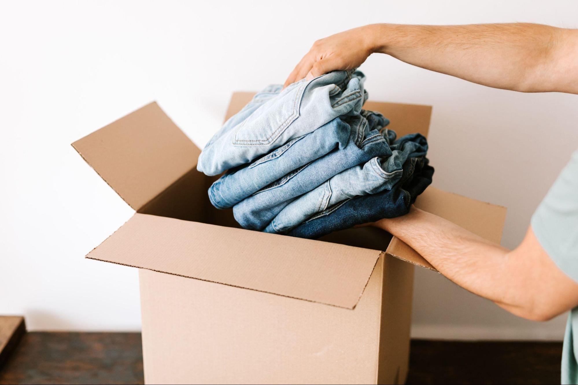 Moving Your Wardrobe: Tips for Protecting Clothes During a Relocation